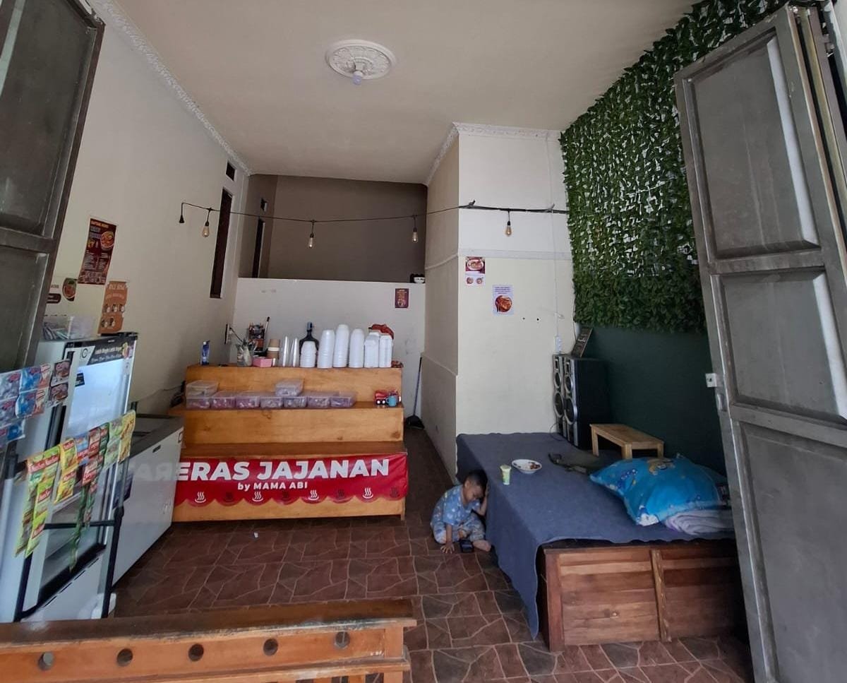 Outlet Teras Jajanan